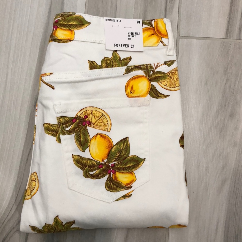 Forever 21 - High Rise Skinny Fit Lemon Pants